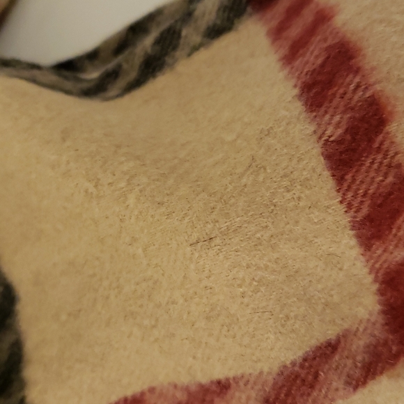 Cashmere Burberry Classic Check Scarf - Picture 7 of 8